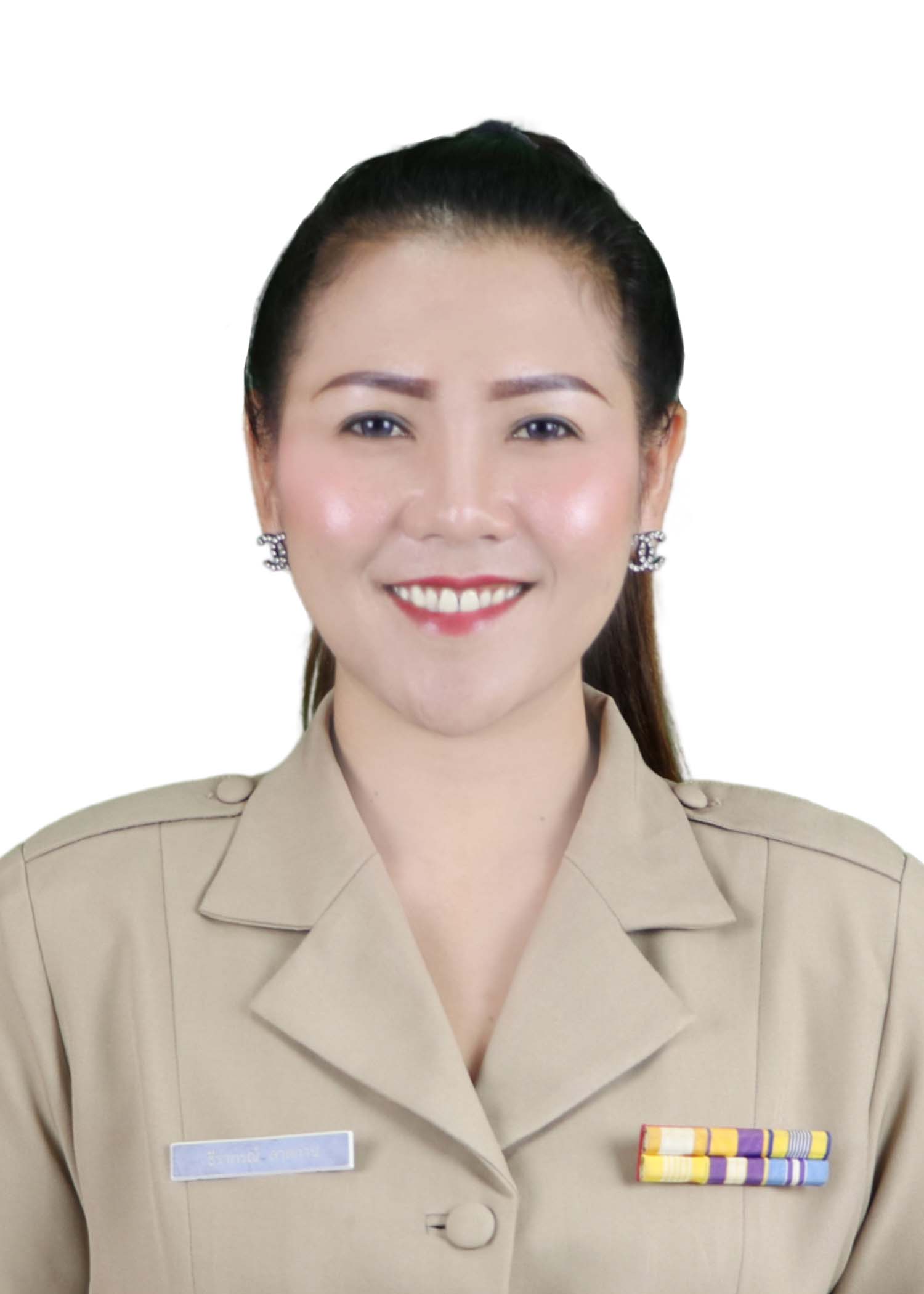 นางสาวธีราภรณ์ ลาดก่าน